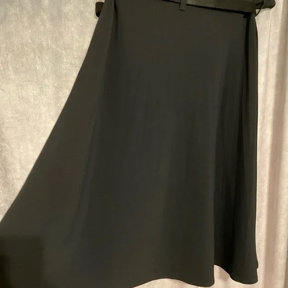 Burberry London Black A-Line Skirt US size 8, most flattering flowy skirt ever! - Picture 5 of 12